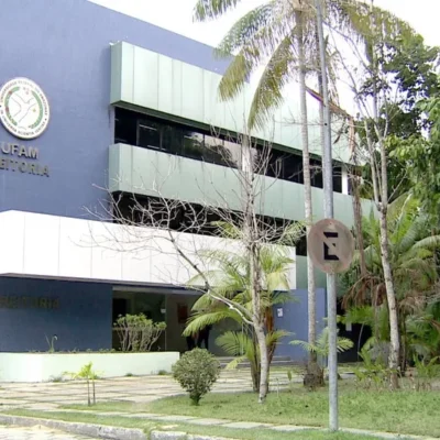 Chapa 25 larga na frente na disputa para reitor da UFAM
