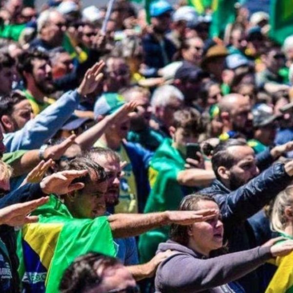 Guerra híbrida e a vingança dos párias – parte II, histórico